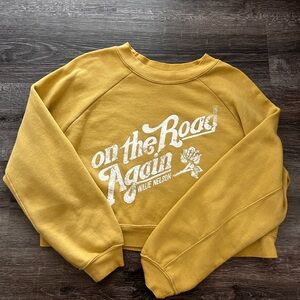 Willie Nelson Mustard Yellow Crewneck Sweater M